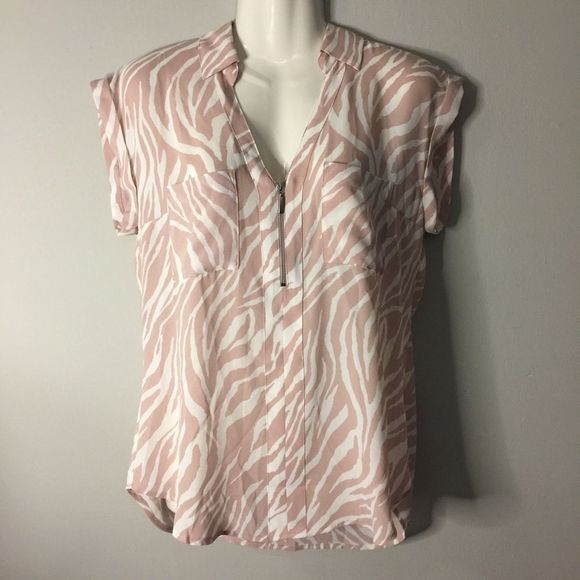 Express Pink Animal Print Blouse - Picture 2 of 8